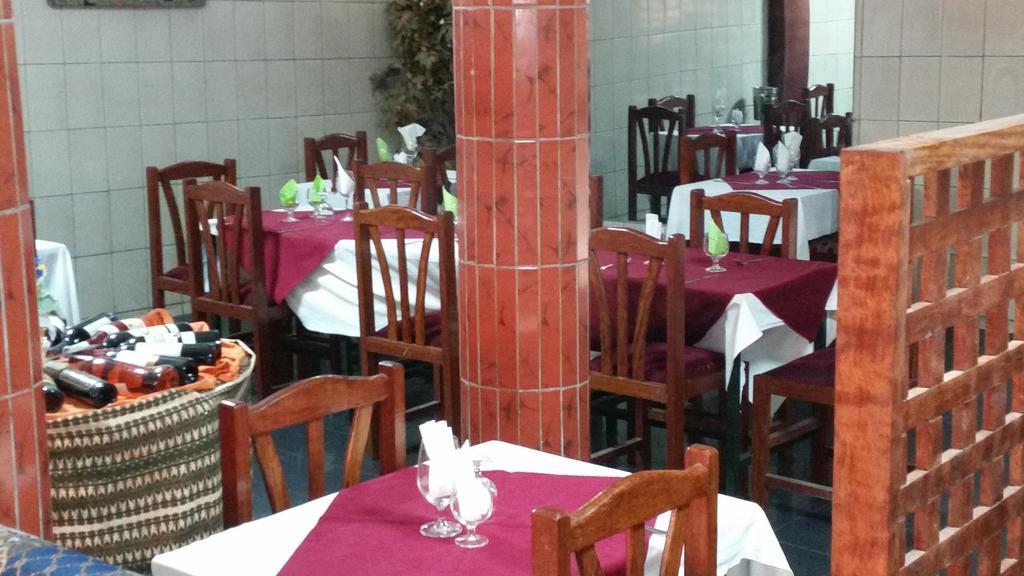 Saffana Hotel Douala Exteriör bild