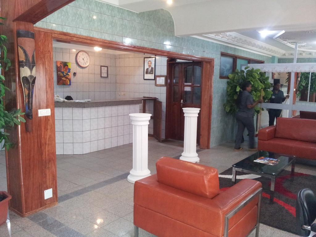 Saffana Hotel Douala Exteriör bild