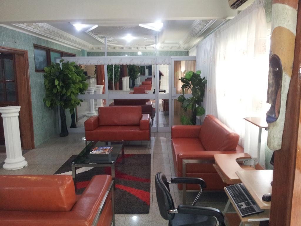 Saffana Hotel Douala Exteriör bild